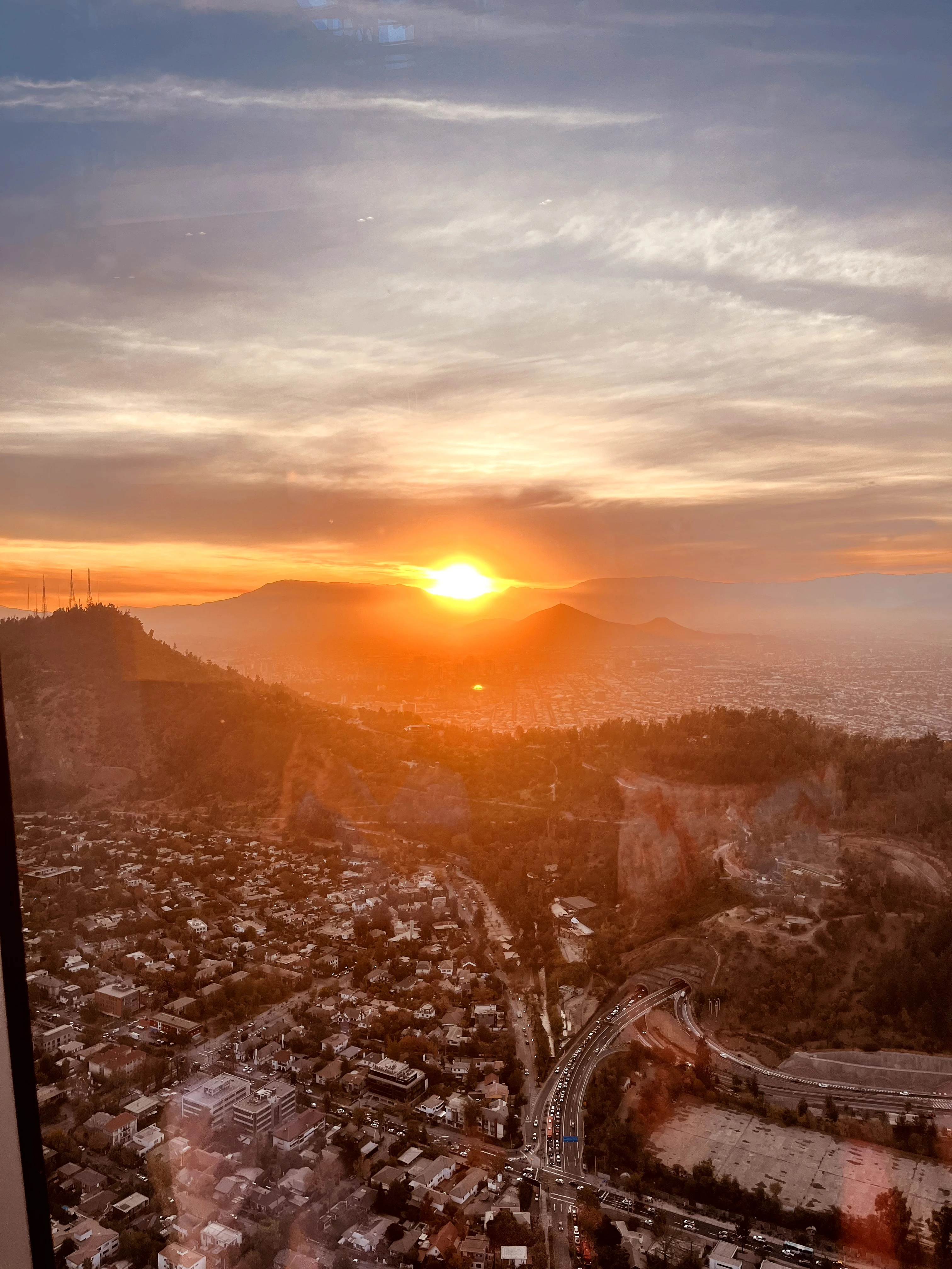 Vista do Sky Costanera para a Cidade de Santiago, Chile